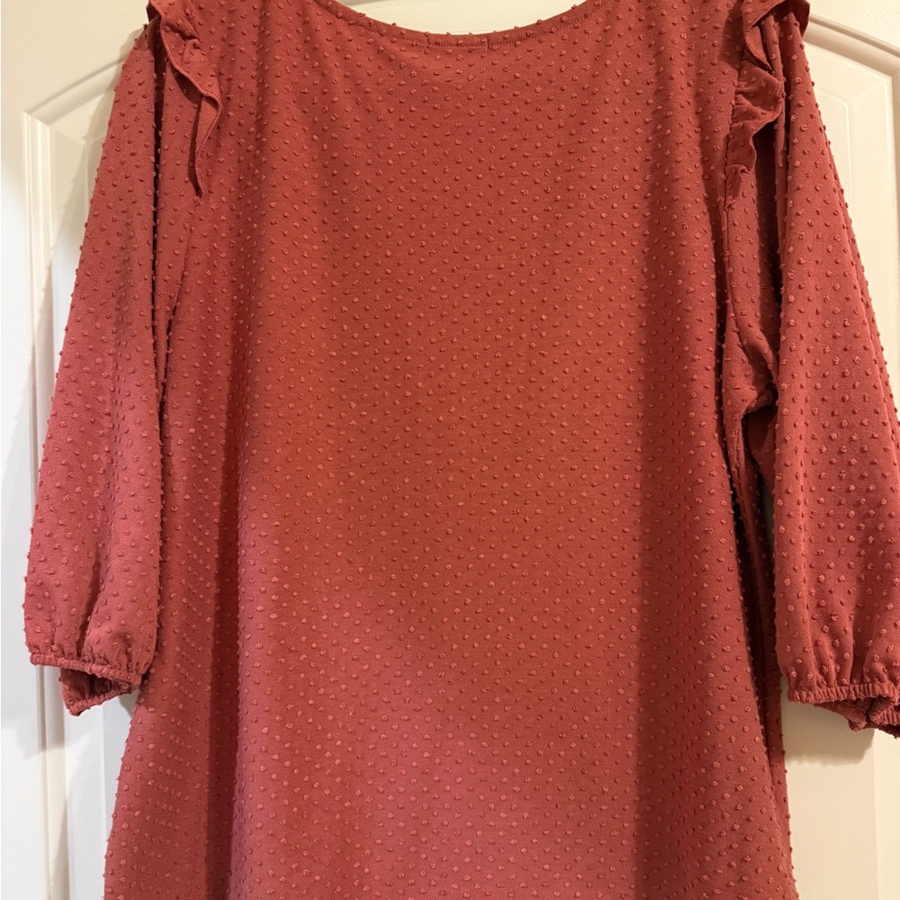 W5 Women's Rust Ruffled Shoulder Textured Blouse - Picture 2 of 3